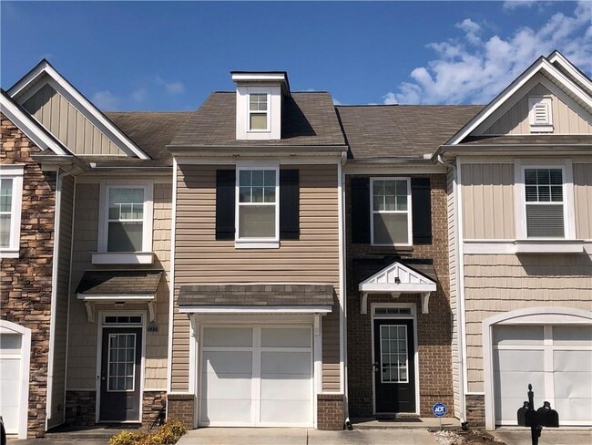property at 1938 Dilcrest Dr