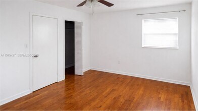 2135 Bay Dr in Miami Beach, FL - Building Photo - Building Photo