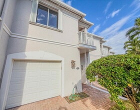 753 Seaview Dr in North Palm Beach, FL - Building Photo - Building Photo