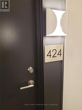 2301 Danforth Ave in Toronto, ON - Building Photo - Building Photo