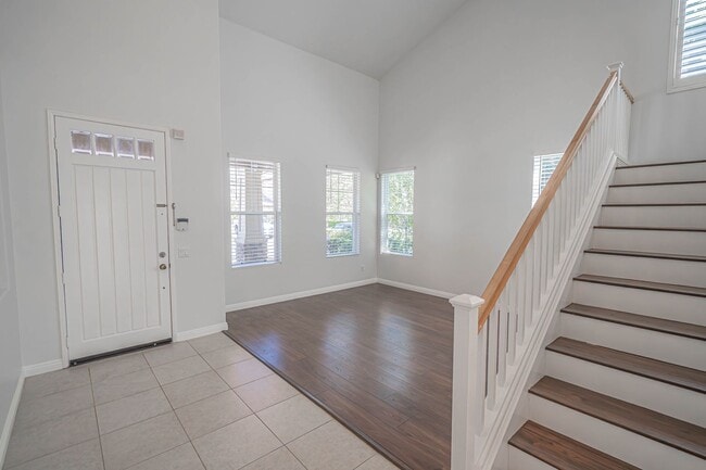 19730 Byrne Pl in Santa Clarita, CA - Building Photo - Building Photo