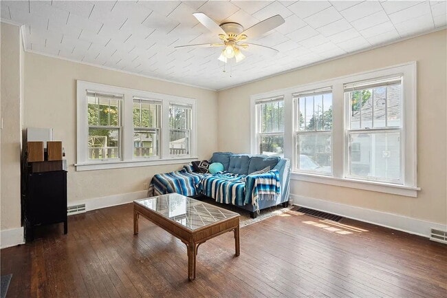 1020 28th St in Des Moines, IA - Building Photo - Building Photo