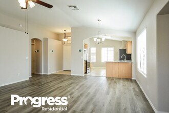 15638 N 20th Ave in Phoenix, AZ - Building Photo - Building Photo