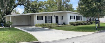 1817 Loch Berry Rd in Winter Park, FL - Building Photo