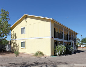 1951 E Don Carlos Ave in Tempe, AZ - Foto de edificio - Building Photo