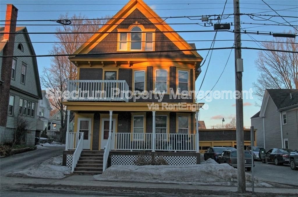 367 Turner St in Auburn, ME - Building Photo