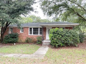 331 Woodberry Rd in West Columbia, SC - Building Photo