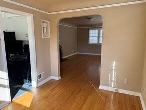 7405 NE Prescott St, Unit A in Portland, OR - Building Photo - Building Photo