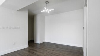 4158 Inverrary Dr, Unit 409 in Lauderhill, FL - Building Photo