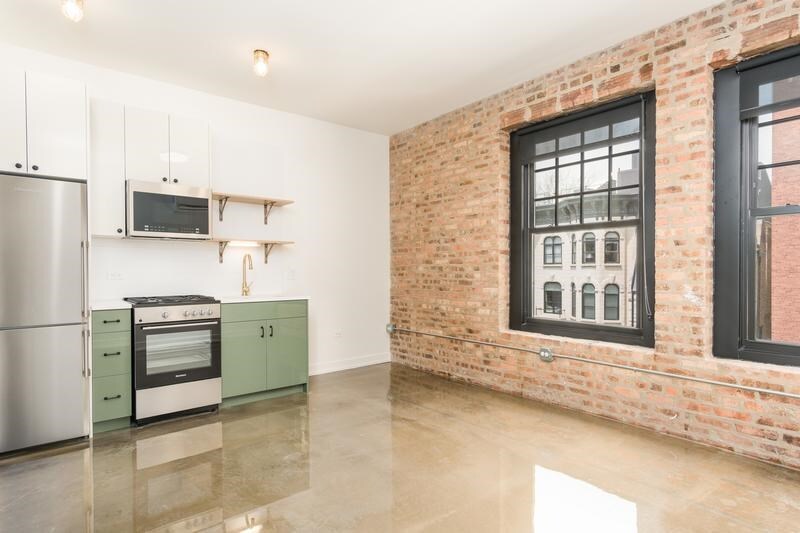 1540 W Monroe St in Chicago, IL - Building Photo