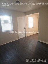 622 Walnut Ave SW Apt C in Roanoke, VA - Building Photo - Building Photo