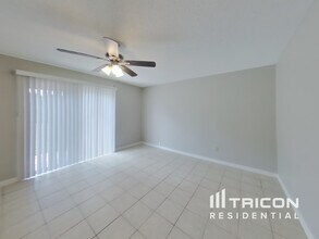 1213 Anderson St in Deltona, FL - Building Photo - Building Photo