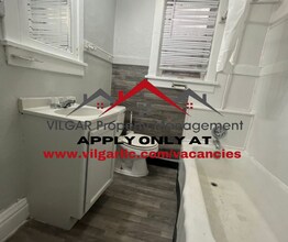 658 Connecticut St, Unit Bottom (Basement) in Gary, IN - Building Photo - Building Photo