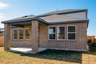 9726 Arrigoni Creek Dr in Cypress, TX - Building Photo - Building Photo