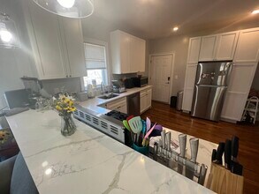 337 Highland Ave in Somerville, MA - Foto de edificio - Building Photo