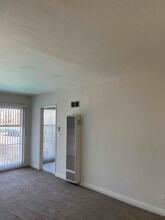 1801 Grace Ave in Los Angeles, CA - Building Photo - Building Photo