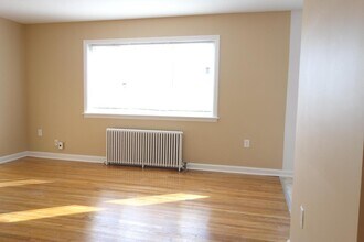 4108 40th St in Brentwood, MD - Foto de edificio - Building Photo