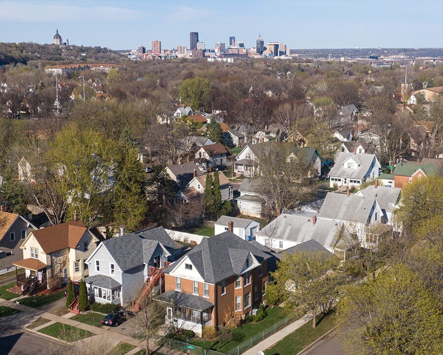 448 View St, Unit Unit 1 in St. Paul, MN - Building Photo