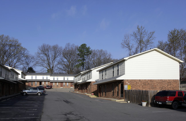 Overview Apartments in Jacksonville, AR - Foto de edificio - Building Photo