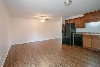 1722-B Thistlewood in Clarksville, TN - Building Photo - Building Photo