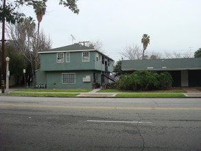 394 W 17th St in San Bernardino, CA - Building Photo - Building Photo