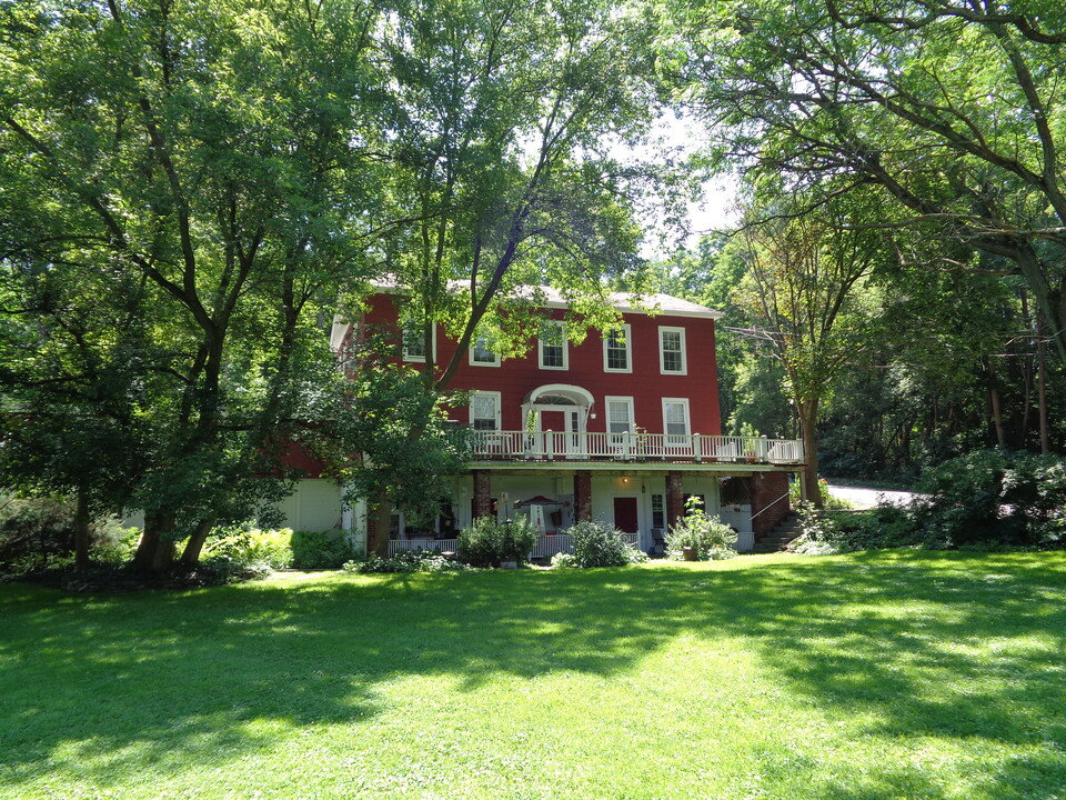 Mount Pleasant Apartments in Ithaca, NY - Foto de edificio