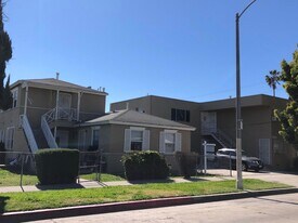 5130-5140 Roseland St in Los Angeles, CA - Building Photo