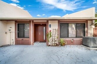 14805 SW 74th Ln in Miami, FL - Building Photo - Building Photo