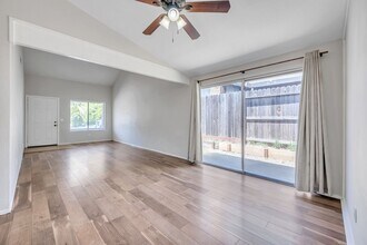 6854-6854 Concert Way in Sacramento, CA - Building Photo - Building Photo