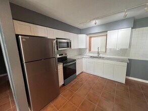 300 83rd Ave N in St. Petersburg, FL - Building Photo - Building Photo