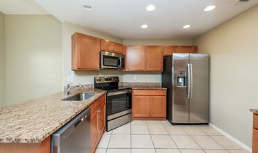 1316 Coolridge Dr in Brandon, FL - Building Photo - Building Photo