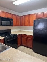 6027 Brook Hollow Dr in El Paso, TX - Building Photo - Building Photo