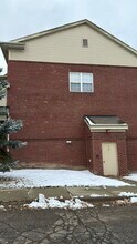 15602 Stone Crossing Dr in Southfield, MI - Building Photo - Building Photo