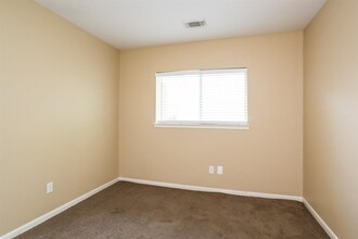 16311 Pinion Ct in Humble, TX - Building Photo - Building Photo