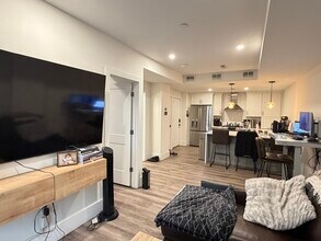 9 Douglas St in Boston, MA - Building Photo - Building Photo