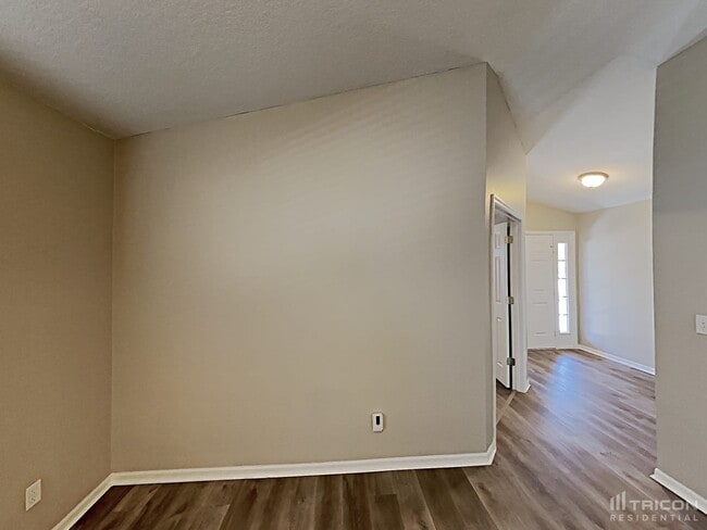 154 Dakota Ave in Groveland, FL - Building Photo - Building Photo