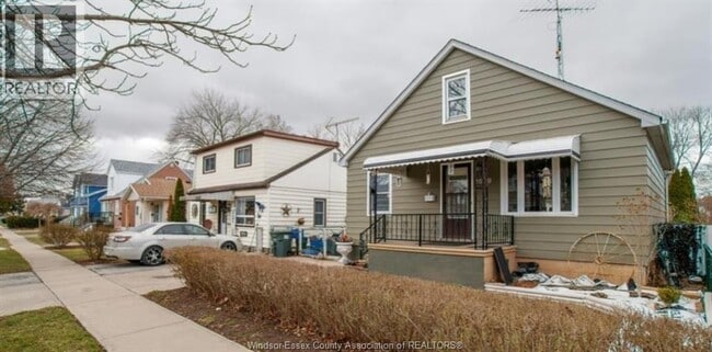 2609 Chandler Rd in Windsor, ON - Building Photo - Building Photo