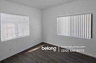 1700 W 43rd St, Unit A in Los Angeles, CA - Foto de edificio - Building Photo