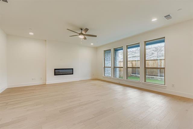 3529 Kings Ct Dr in Lewisville, TX - Building Photo - Building Photo