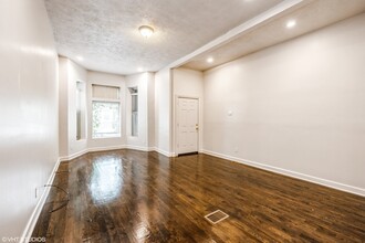 4623 S Evans Ave in Chicago, IL - Building Photo - Building Photo