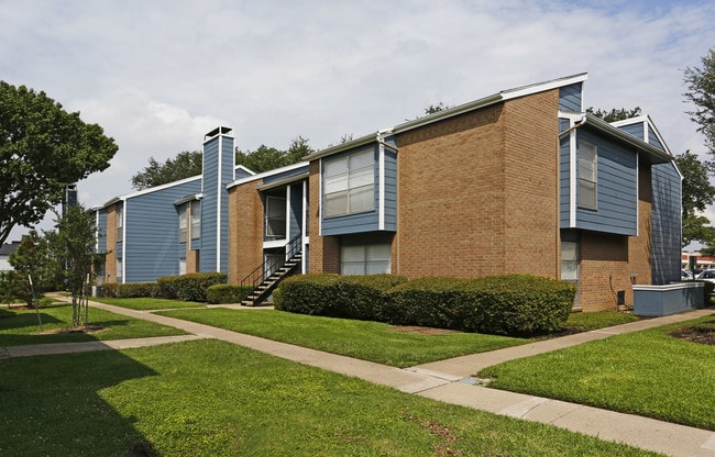 Alena Apartments