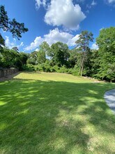1011 Lakeview Dr in Auburn, AL - Building Photo - Building Photo