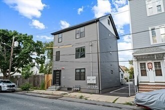 22 Hunting St in Cambridge, MA - Building Photo - Building Photo