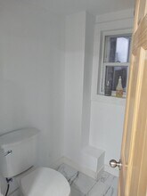 565 Salem St, Unit 2 in Malden, MA - Foto de edificio - Building Photo