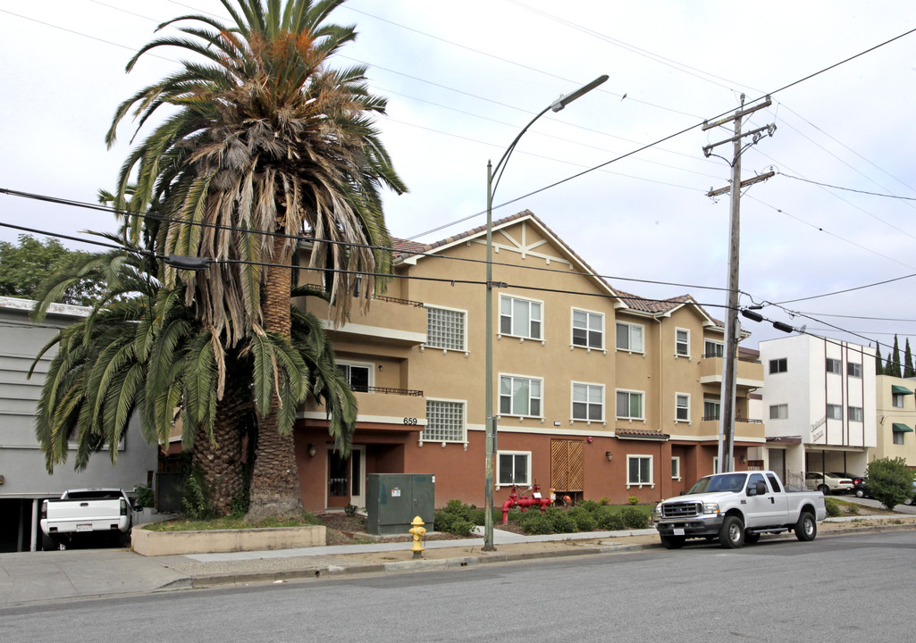 Twin Villa Oaks in San Jose, CA - Building Photo