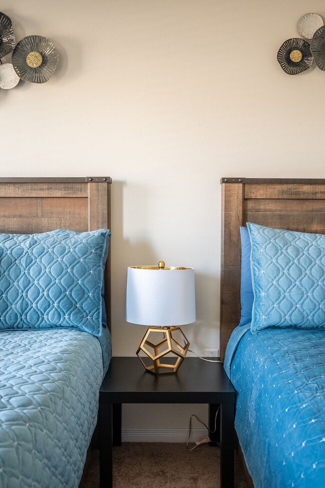 104 Esther Cres, Unit SI ID1345823P in Thorold, ON - Building Photo - Building Photo