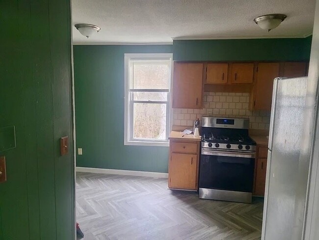 95 Flint St in Fall River, MA - Building Photo - Building Photo