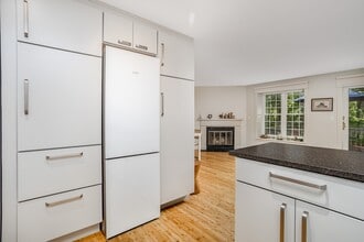 313 Ridgefield Cir in Clinton, MA - Building Photo - Building Photo