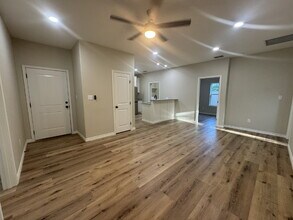 1431 W Ash St in Stephenville, TX - Building Photo - Building Photo