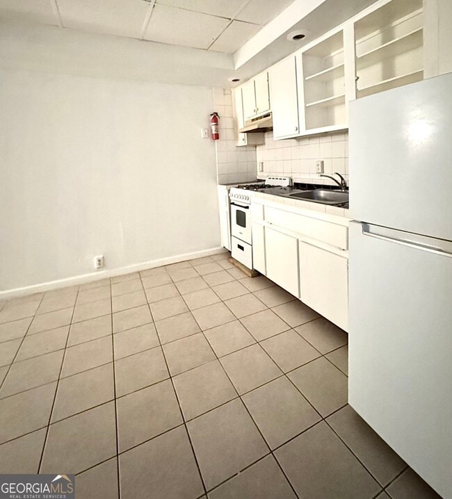 1447 Oxford Rd NE in Atlanta, GA - Building Photo - Building Photo